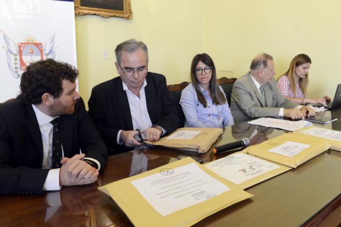 Gobierno-Licitacion_