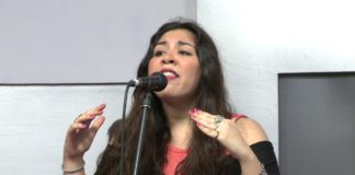 Melani Chazarreta . Música en vivo!