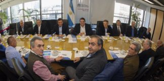 El Gobierno acordó con la CGT para avanzar con la flexibilización laboral