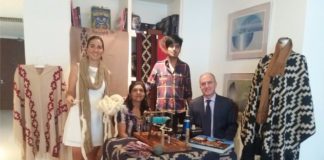Artesanos catamarqueños fueron recibidos por el embajador argentino en Malasia