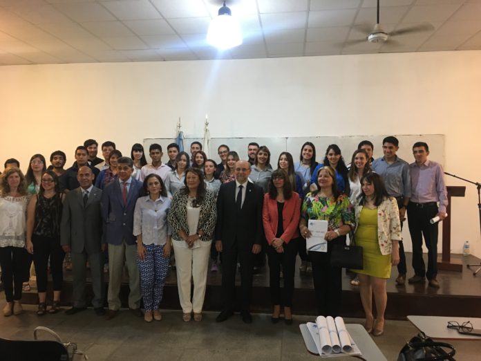 becas
