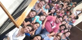 Niños y jóvenes visitaron el Cine Teatro Catamarca