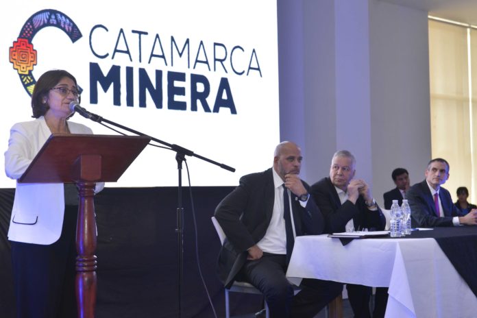 Lucía en el anuncio de que la mayor inversión minera de los últimos 10 años en el país será en Catamarca