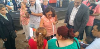 Lucía entregó nuevas viviendas en Valle Chico y «prometió que vamos a salir adelante»