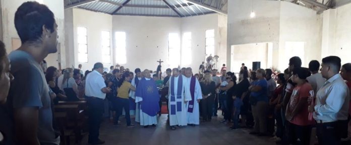 misa y sepelio del padre Raúl Contreras6