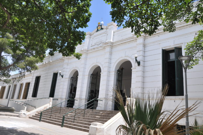 fachada UNCA