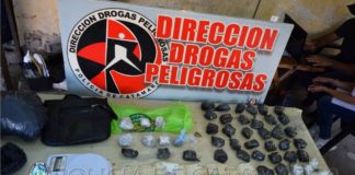 Desbaratan un punto de venta de Drogas en la Capital