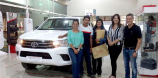 Turismo entregó por un crédito PROINTUR 2017 un vehículo 4×4