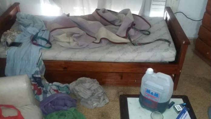 Rocio con nafta a su novia cosquin