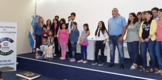 Alumnos fueron premiados por el concurso “Pintando Catamarca”