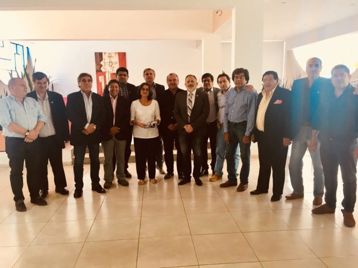 REUNIÓN SENADORES