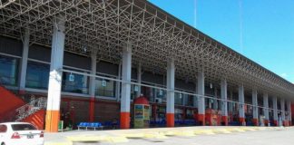 Aprehenden a una pareja tras agredir físicamente a una mujer en La Terminal