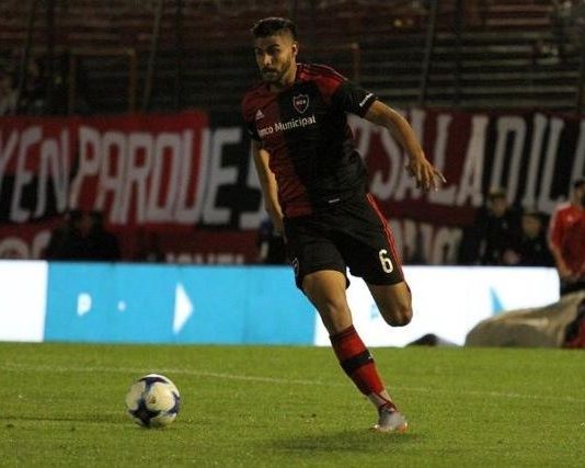 Con el catamarqueño Varela convocado, Newell’s visita a Paranaense