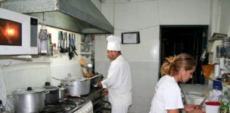 Los gastronómicos acordaron un incremento del 25%
