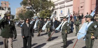 Lucía en el festejo de Gendarmería