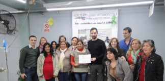Ocho trabajadores textiles egresaron del centro de capacitación y entrenamiento productivo