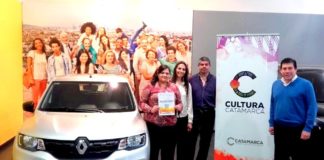 Cultura entregó el auto sorteado en el Poncho