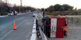 Volcó un camión en Santa María