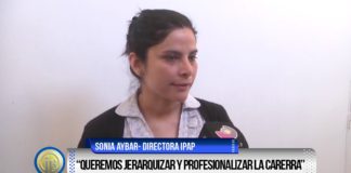 Capacitan a empleados públicos en digitalización