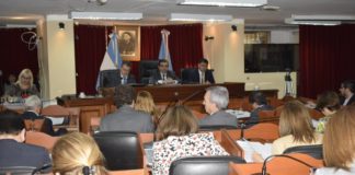 En una polémica sesión, el Oficialismo logró aprobar la suspensión de las PASO