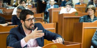 Rivera: «La preocupación de la oposición es por los cargos»