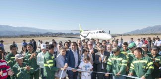 Lucía inauguró la pista de aterrizaje en San María