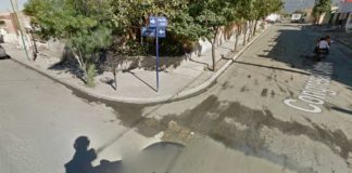 Camioneta chocó a una moto en Villa Cubas