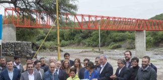 Lucía inauguró la pasarela de Palo Labrado