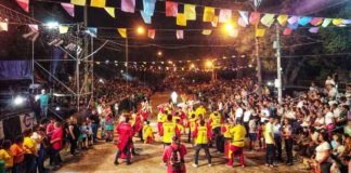 Multitudinaria convocatoria en el «Fray de Carnavales»