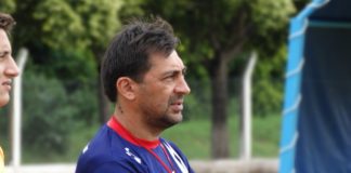 Charla de neurociencia en Villa Dolores, a cargo del profesor Hugo Flores