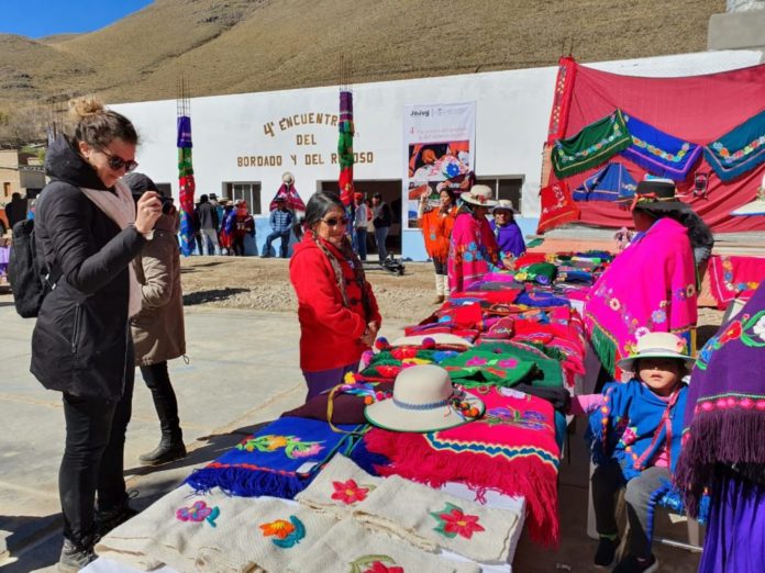Bordado y rebozo