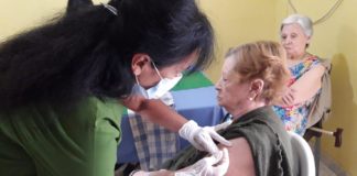 Inmunizaron residencias de adultos mayores