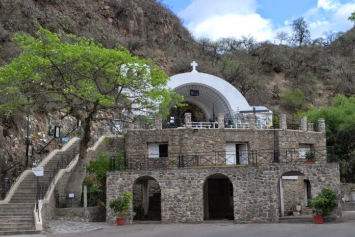 Gruta virgen del Valle