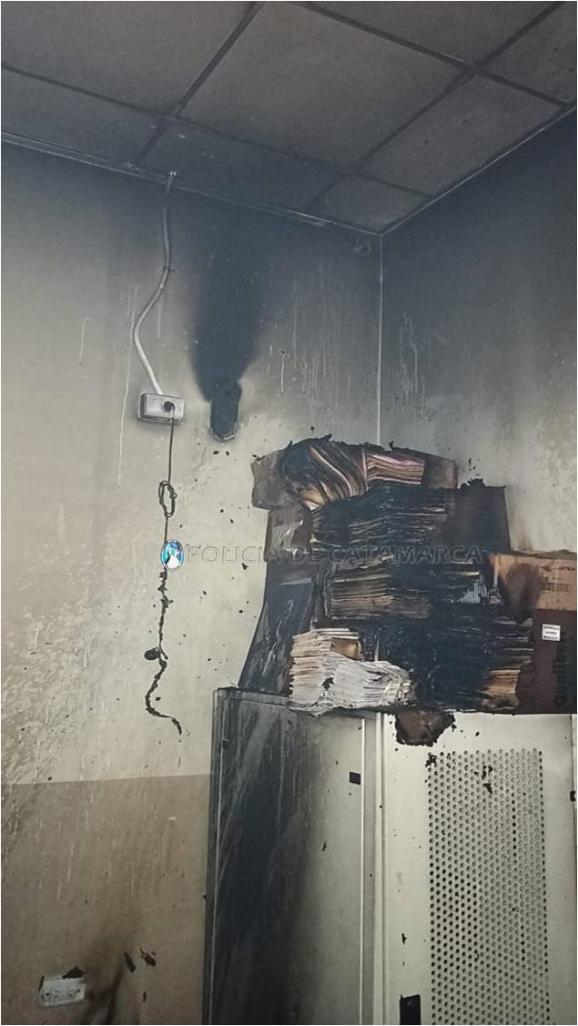 Un cortocircuito originó un incendio en el conservatorio Zambonini