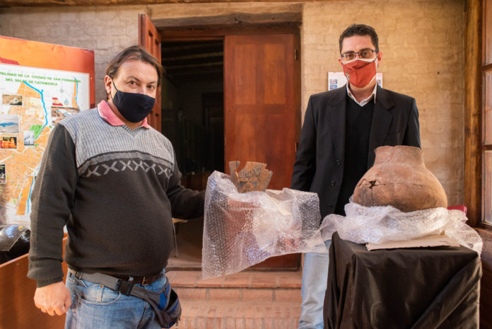 entrega_de_piezas_arqueologicas