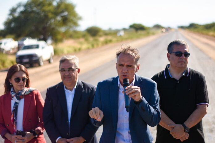 raul_y_katopodis_recorrieron_obras_en_el_este_y_firmaron_convenios_para_mas_rutas_1