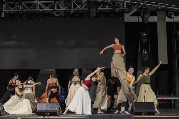 ensayo_apertura_poncho_1
