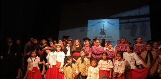 Muestra artística “Vive el folklore, imagina, siente, crea”
