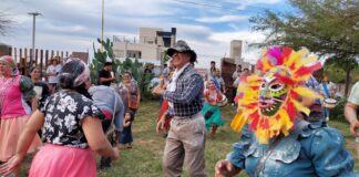 Carnavales en la Capital: Entierro del «Pujllay» a puro ritmo y color en la Casa de la Puna