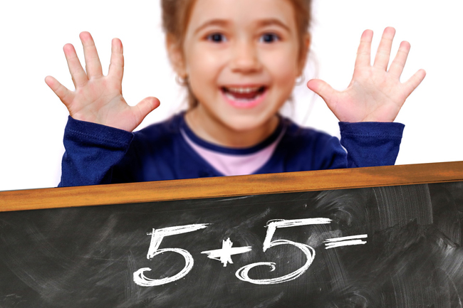 03-14_dia-internacional-de-las-matematicas_nina_m