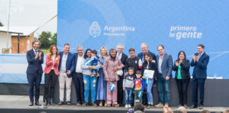 Raúl Jalil y el presidente Alberto Fernández entregaron nuevas viviendas en Los Altos