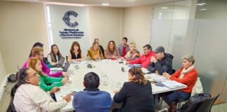 Continúa el diálogo entre el Gobierno y la Intersindical docente