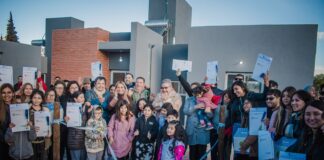 El gobernador Raúl Jalil entregó 34 viviendas en Fiambalá, y destacó la «mirada federal» de su gobierno