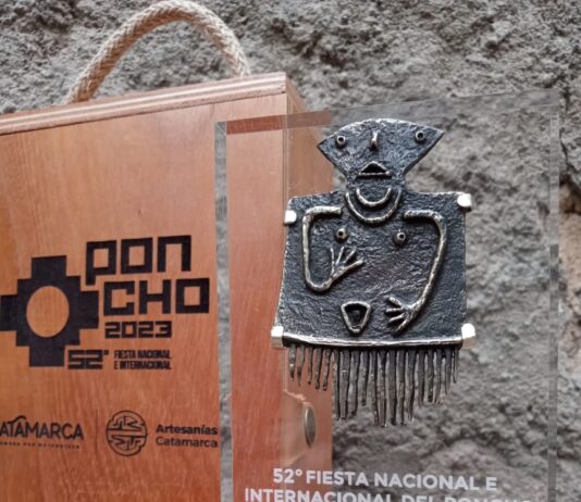 Así es la estatuilla que recibirán los mejores artesanos del Poncho 2023