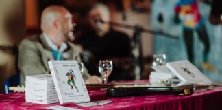 Presentaron el segundo libro de la saga Comodines en la Casa de la Cultura