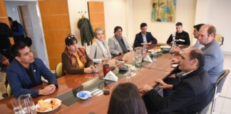 Precandidatos a intendente de la Capital, reunidos con profesionales de las Ciencias Económicas