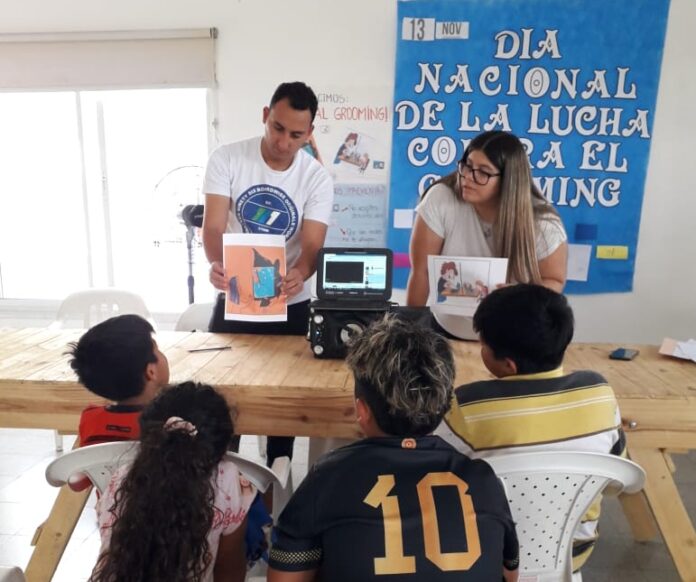 Actividades del “Aprender Mas” por el Dia Nacional de la Lucha contra el Grooming7
