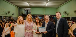 Raúl Jalil participó de la entrega de certificados de la Fundación Educando