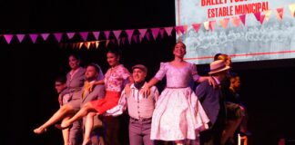 Ultima presentación de la obra «Abrazo» del Ballet Folcklorico Municipal