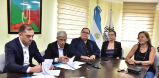 Convenio entre la UNCA y el Ministerio de Transporte